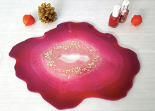 Load image into Gallery viewer, Pink or blue geode resin tray