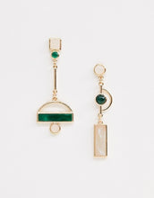 Load image into Gallery viewer, Timeless Stunning Asymmetric Drop Earrings